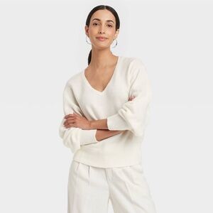A New Day Women's V-Neck White Sweater